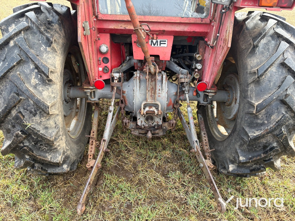 Traktor - Massey Ferguson, 550-2, Med lastare