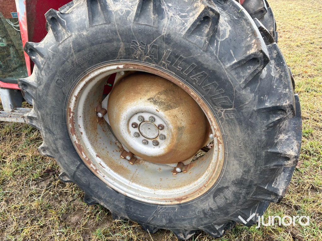 Traktor - Massey Ferguson, 550-2, Med lastare