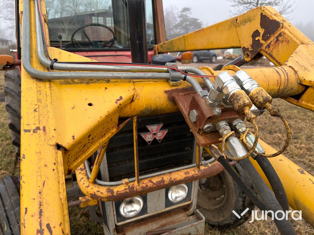 Traktor - Massey Ferguson, 550-2, Med lastare