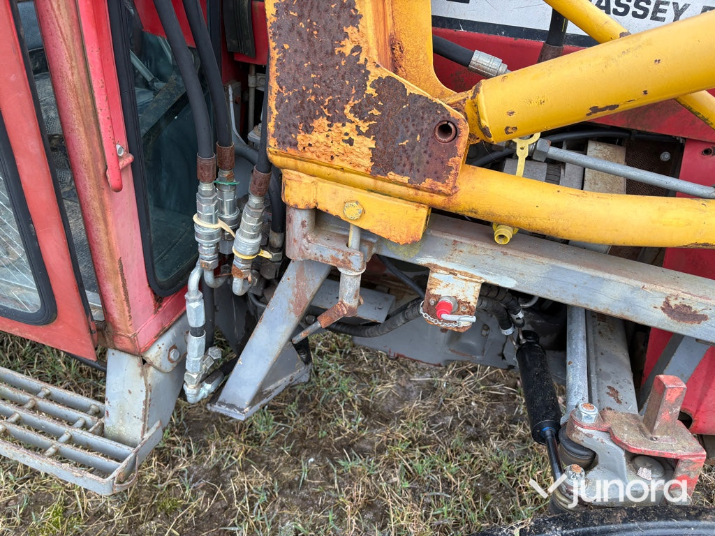 Traktor - Massey Ferguson, 550-2, Med lastare