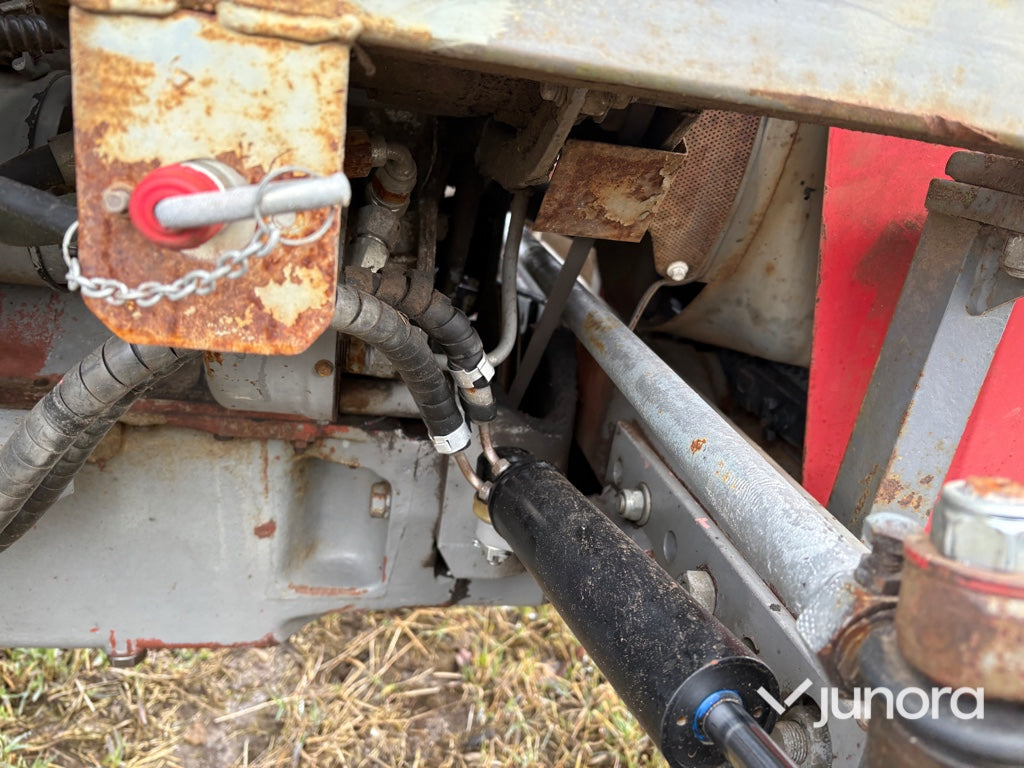 Traktor - Massey Ferguson, 550-2, Med lastare