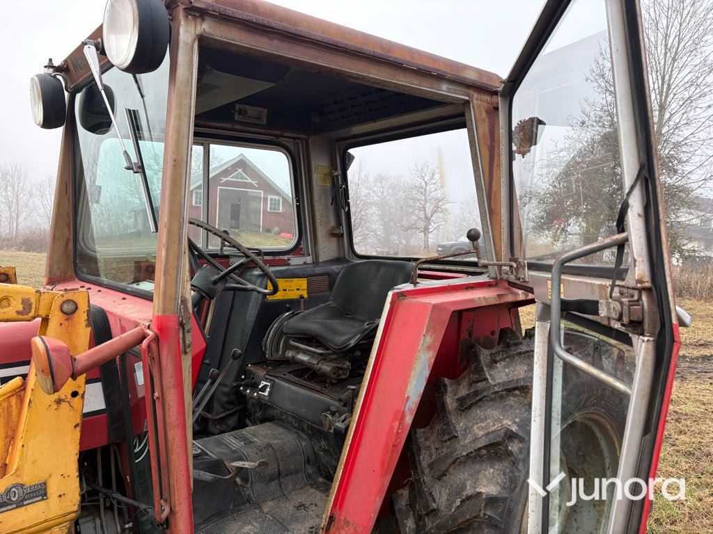 Traktor - Massey Ferguson, 550-2, Med lastare