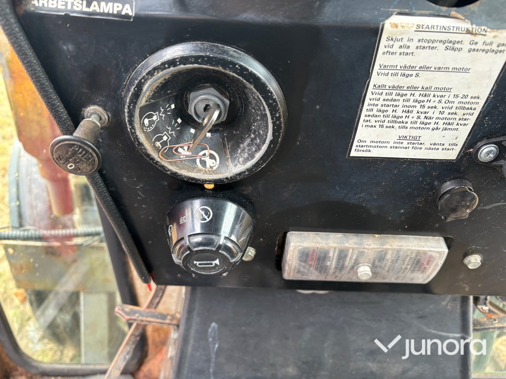 Traktor - Massey Ferguson, 550-2, Med lastare