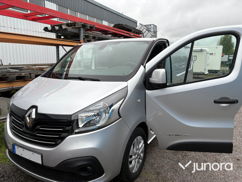 RENAULT TRAFIC Lätt Lastbil