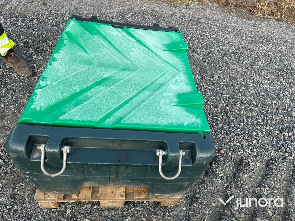 Diesel tank