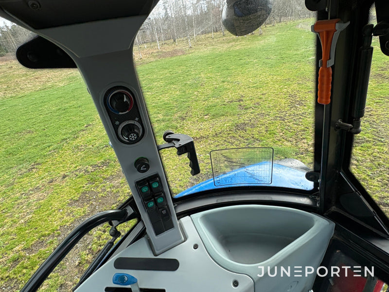 New Holland TD5.85 4WD