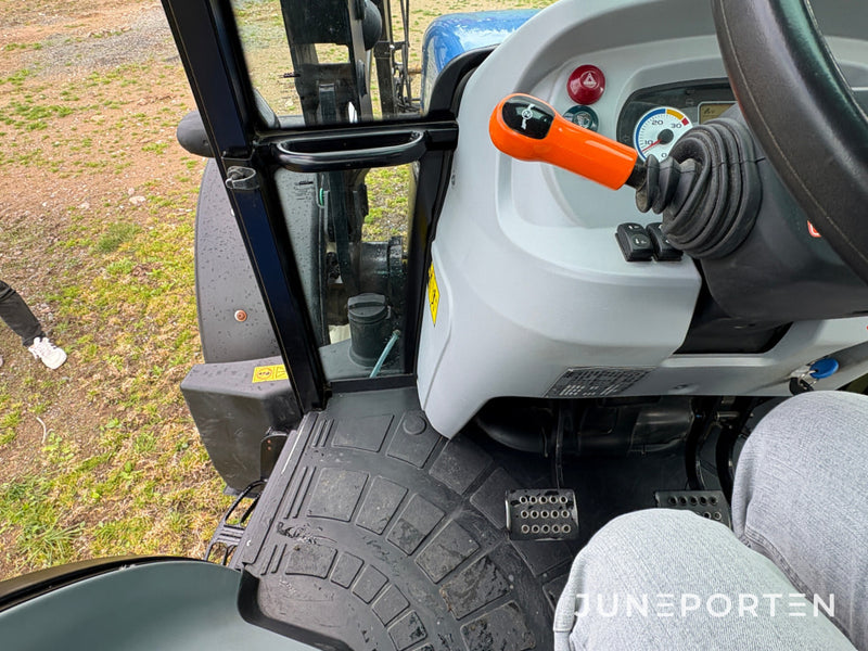 New Holland TD5.85 4WD