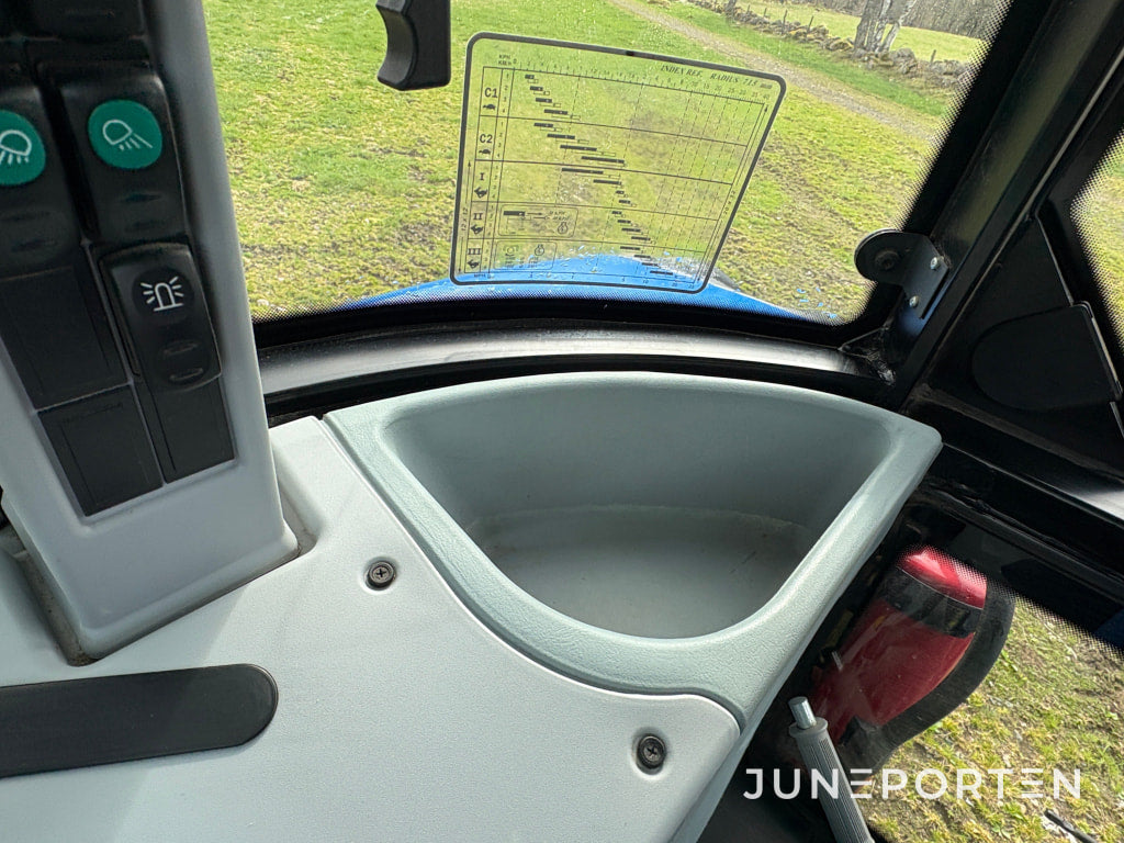 New Holland TD5.85 4WD