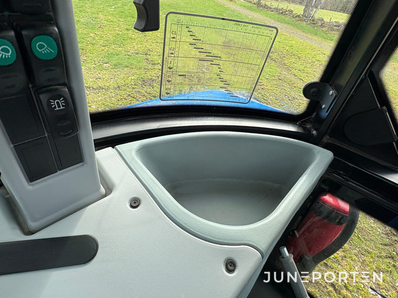 New Holland TD5.85 4WD