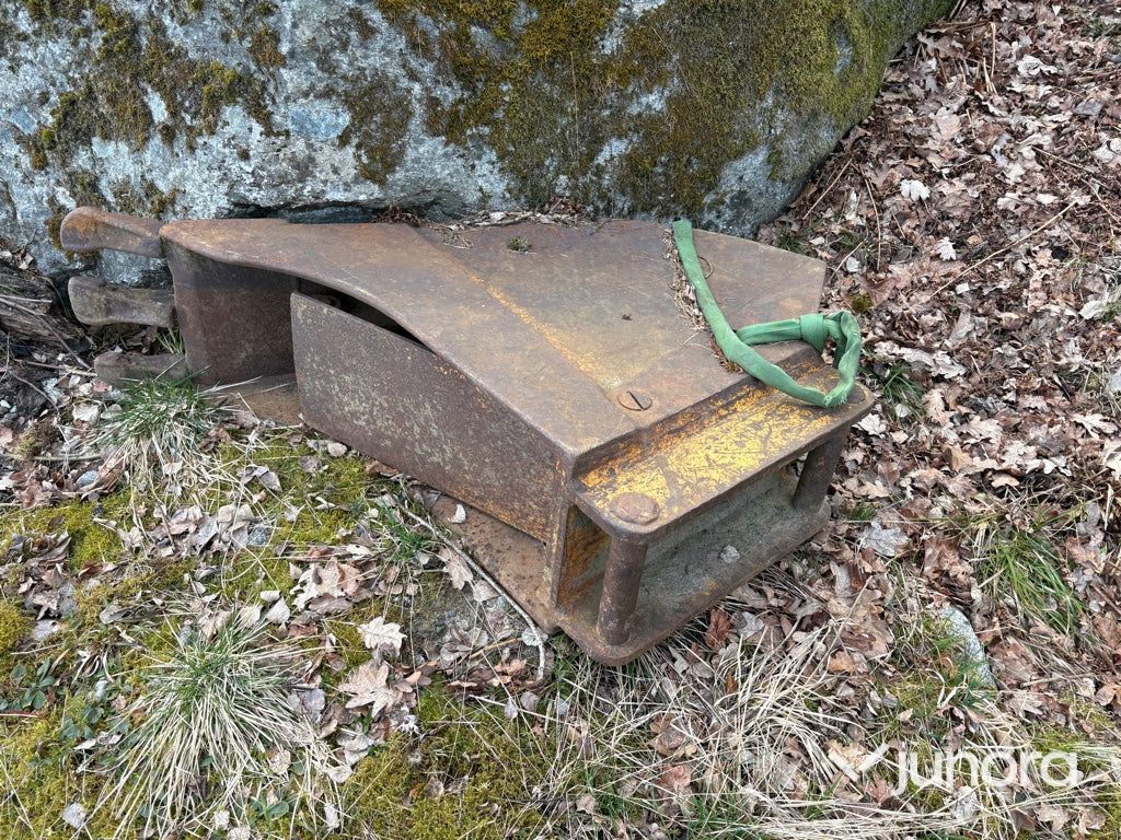 Traktorgrävare - Volvo, BM GM 616, Med redskap