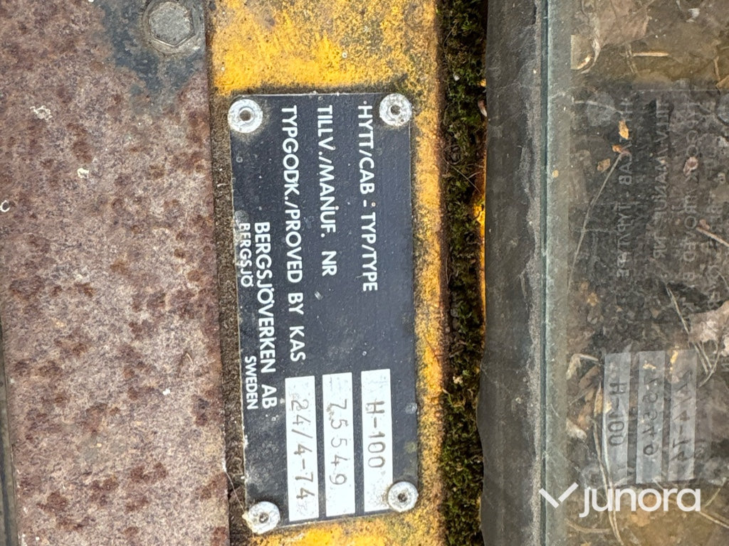 Traktorgrävare - Volvo, BM GM 616, Med redskap