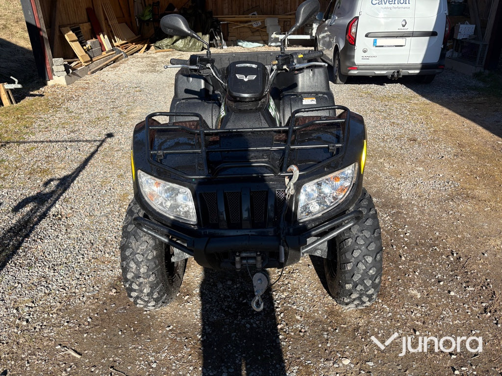ATV - Arctic, TBX 700 XT, Med vagn + plogblad