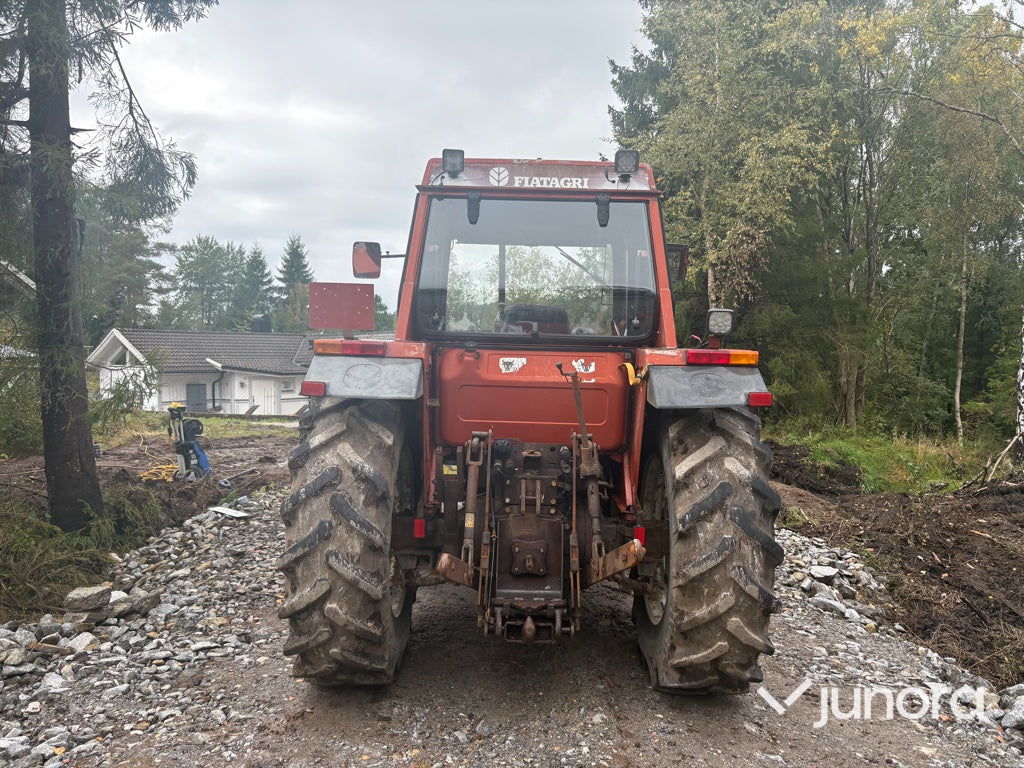 Traktor Fiat 65-90 DT