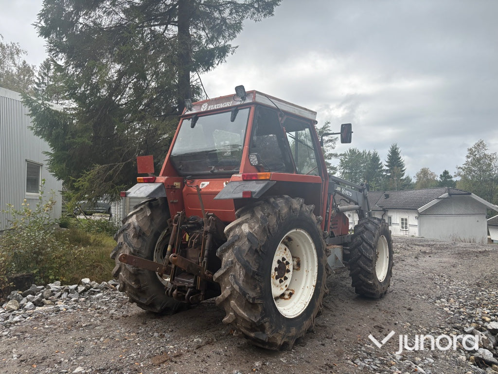 Traktor Fiat 65-90 DT