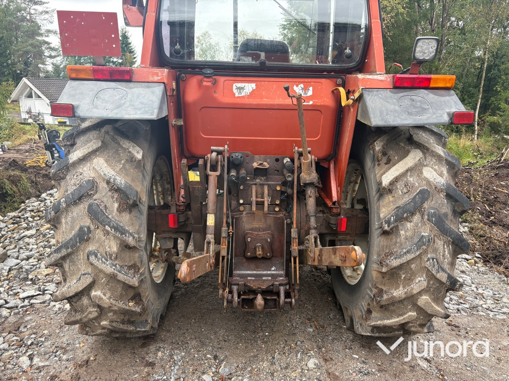 Traktor Fiat 65-90 DT
