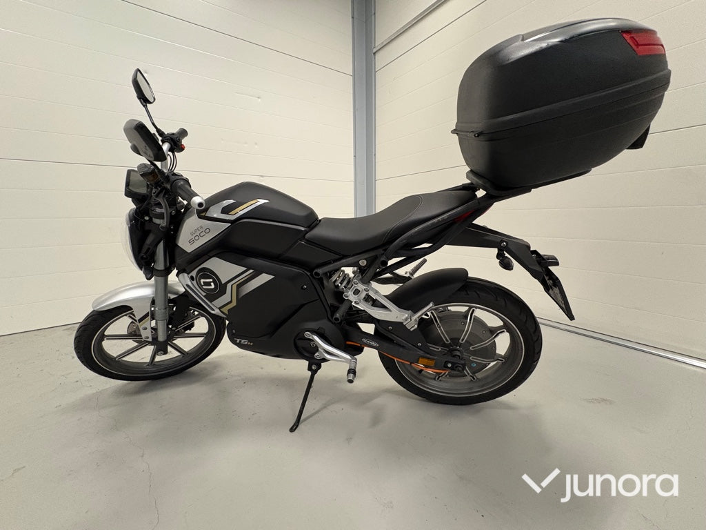 Moped - Super, Soco