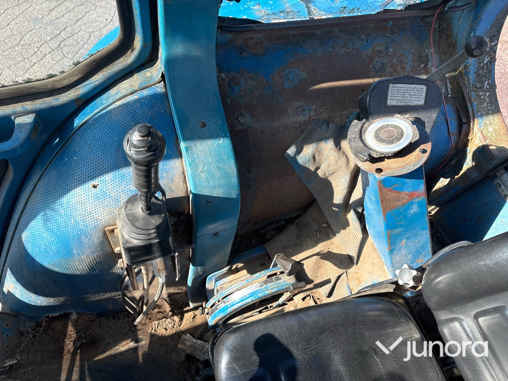 Traktor Ford 5600 DP med tippvagn