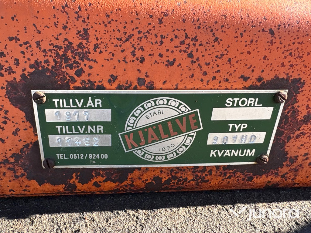 Traktor Ford 5600 DP med tippvagn