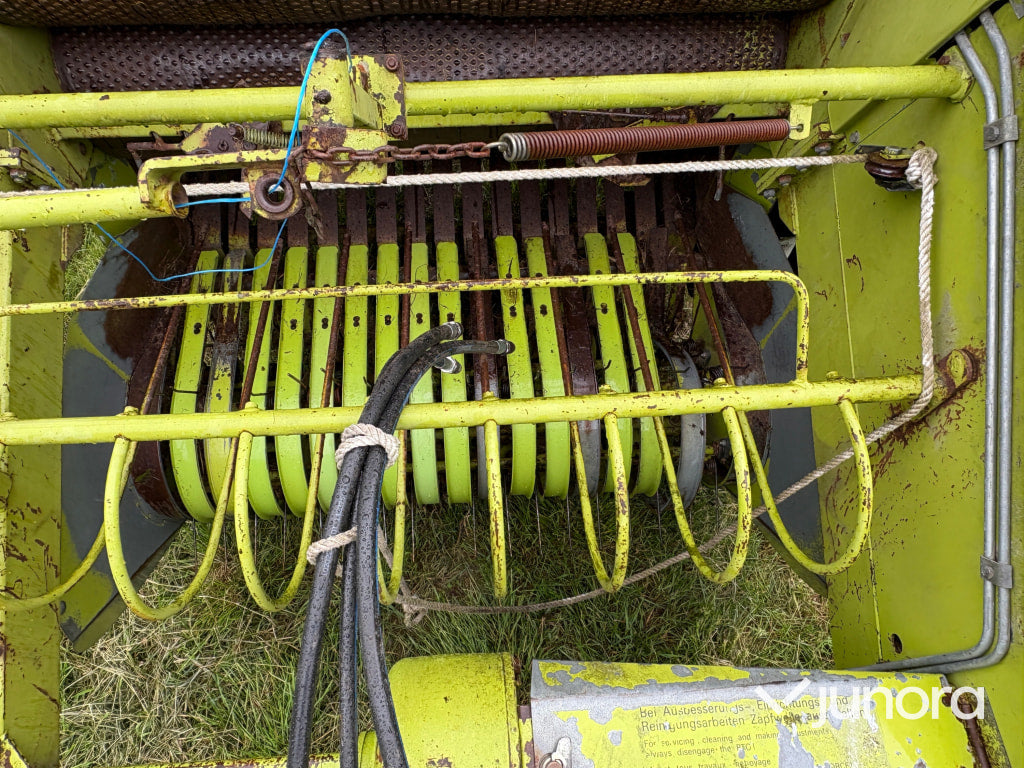 Rundbalspress CLAAS Rollant 44