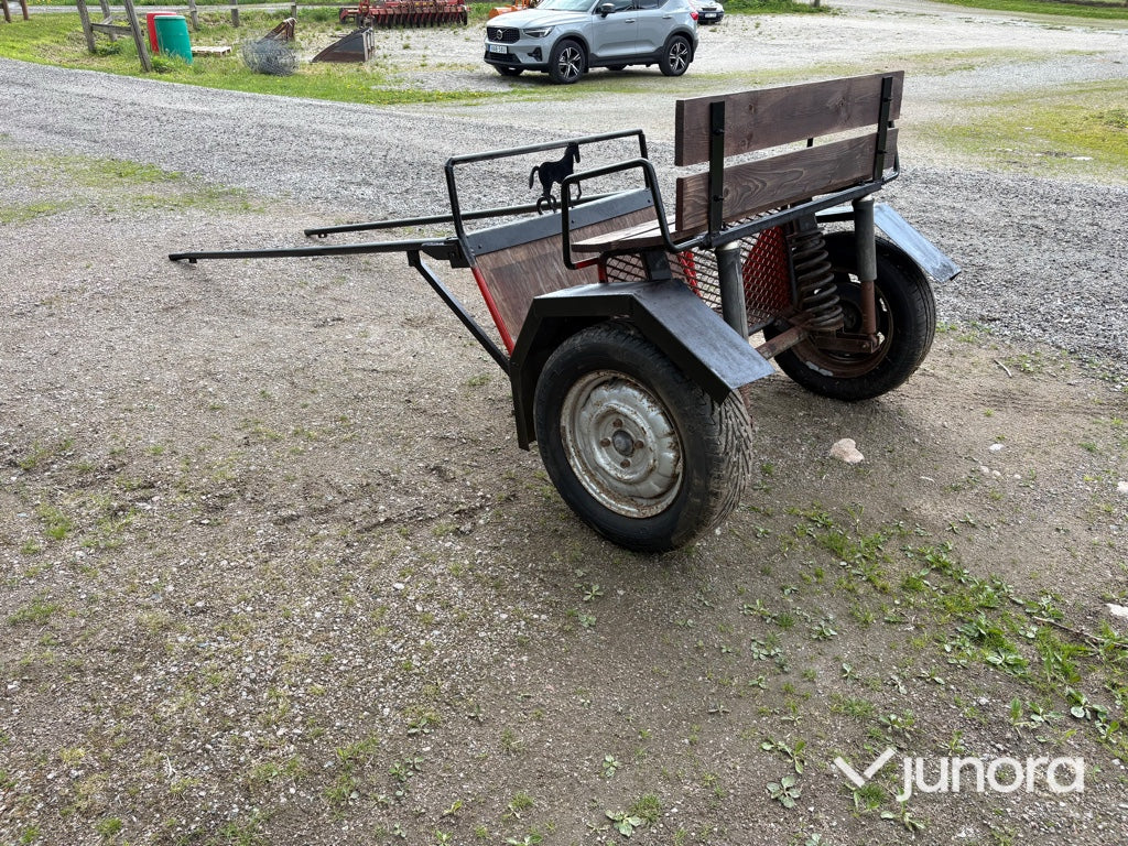 Hästvagn - 2 sitsig