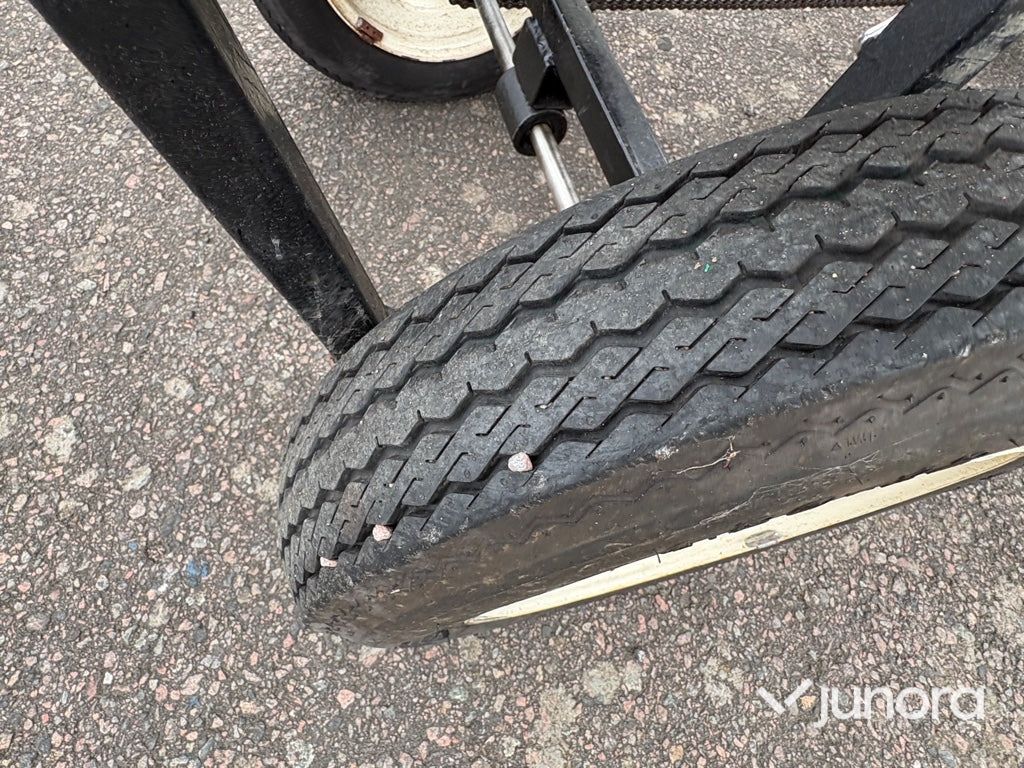 Trampbil / Cykelbil 2-sitsig med lastytor
