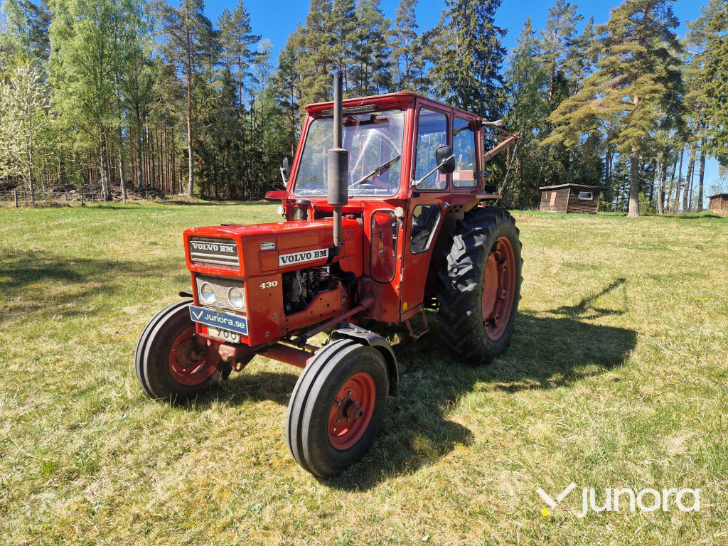 Traktor - Volvo BM 430 med Lima kran
