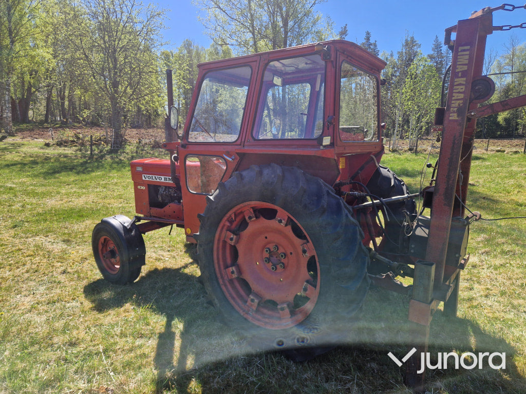 Traktor - Volvo BM 430 med Lima kran