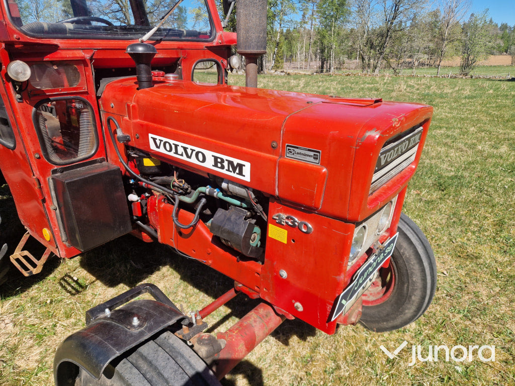 Traktor - Volvo BM 430 med Lima kran