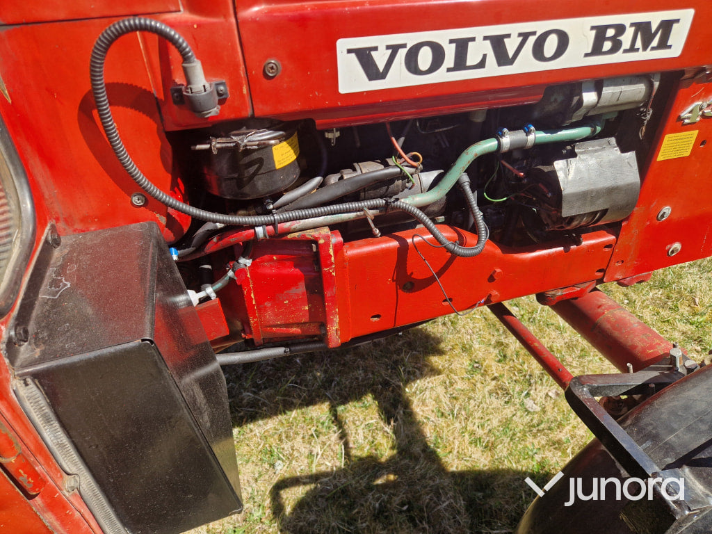 Traktor - Volvo BM 430 med Lima kran