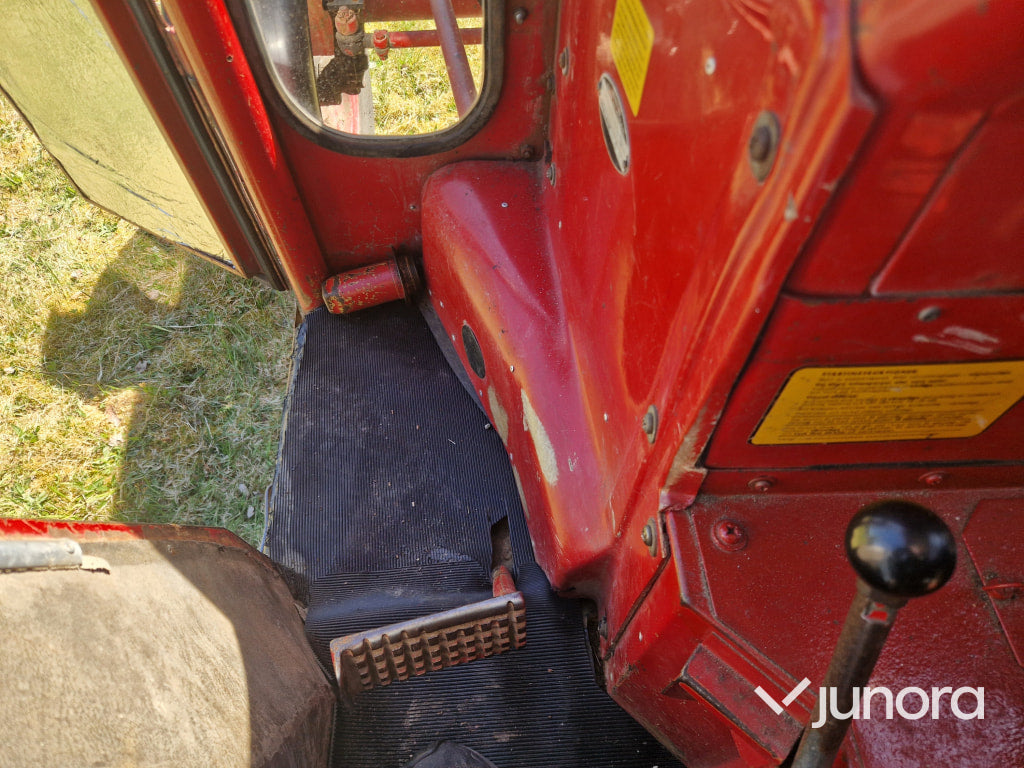 Traktor - Volvo BM 430 med Lima kran