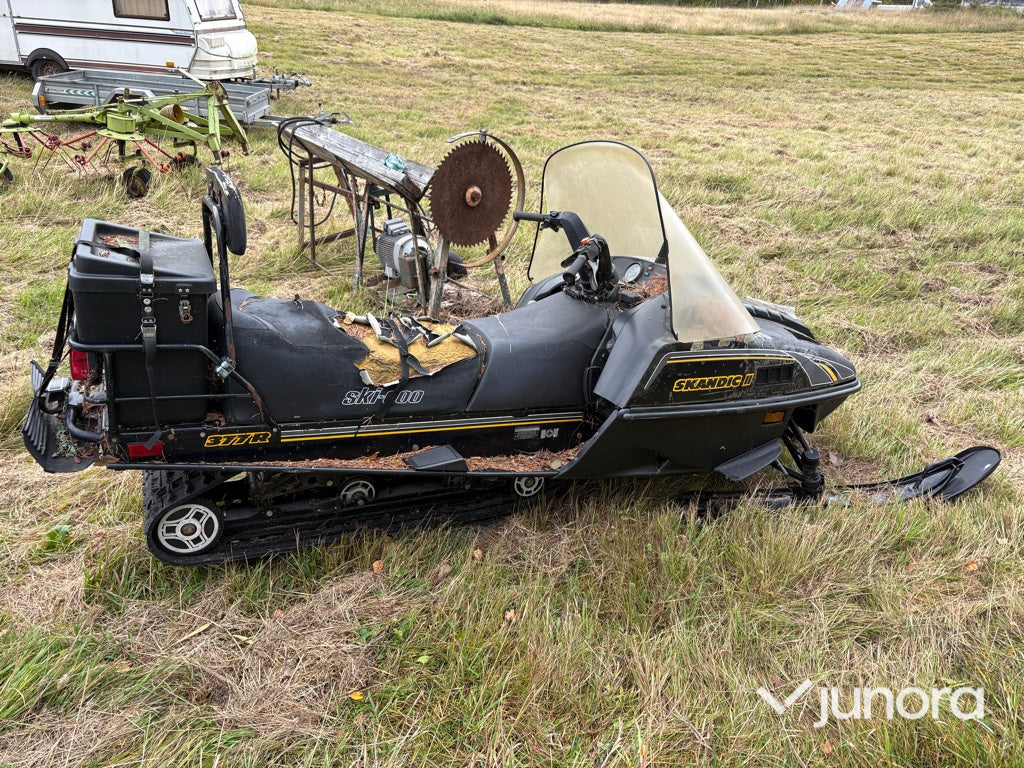 Terrängskoter - Ski-Doo, Skandic II 377R3