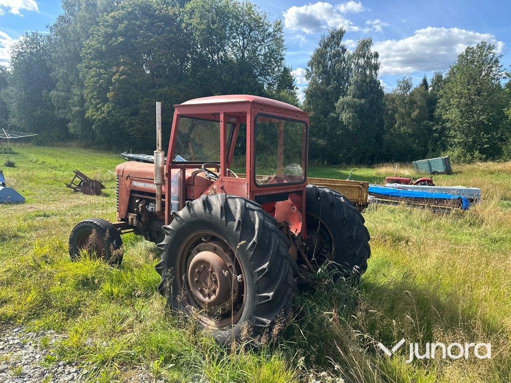 Traktorer - Massey Fergusson, 65