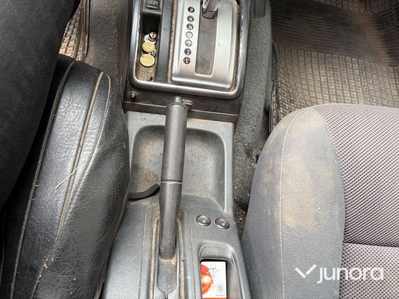 Isuzu Crew 3.0 AT