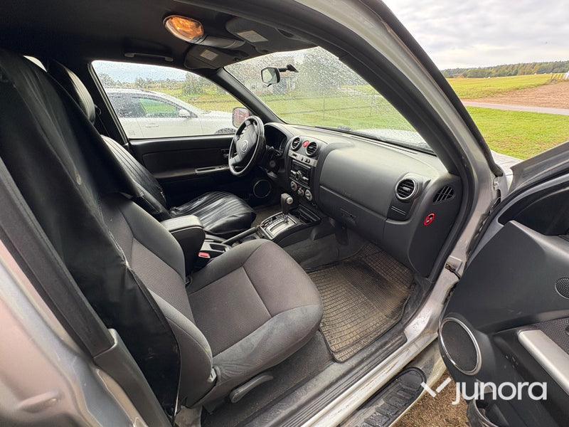 Isuzu Crew 3.0 AT