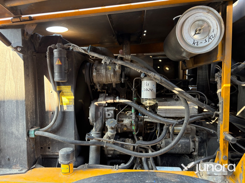 Hjullastare - JCB, 416 HT