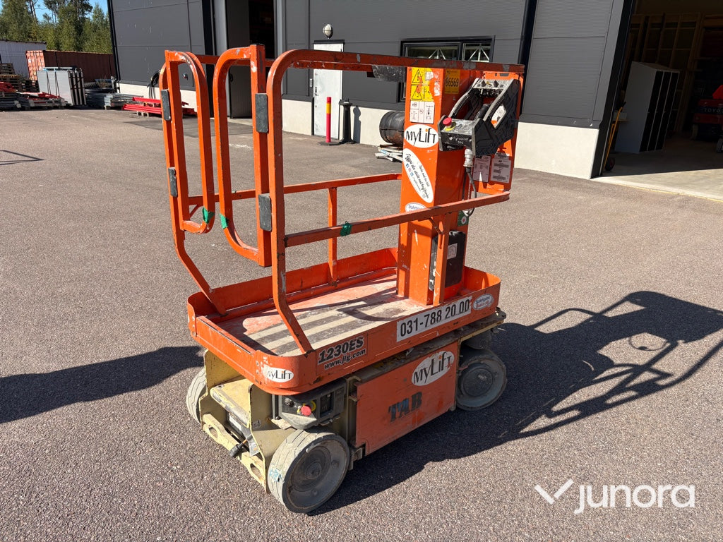 Pelarlift - JLG, 1230ES