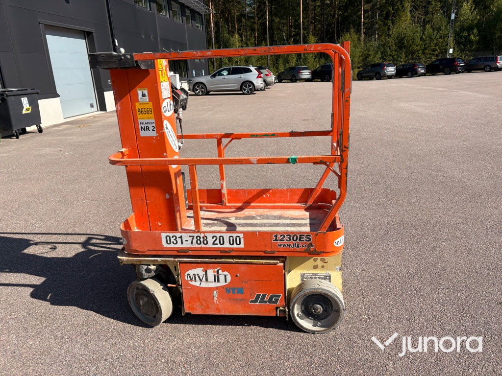 Pelarlift - JLG, 1230ES