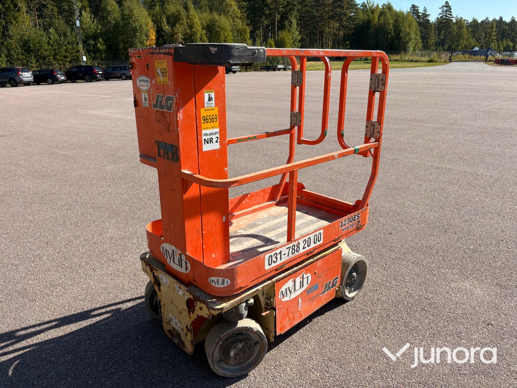 Pelarlift - JLG, 1230ES