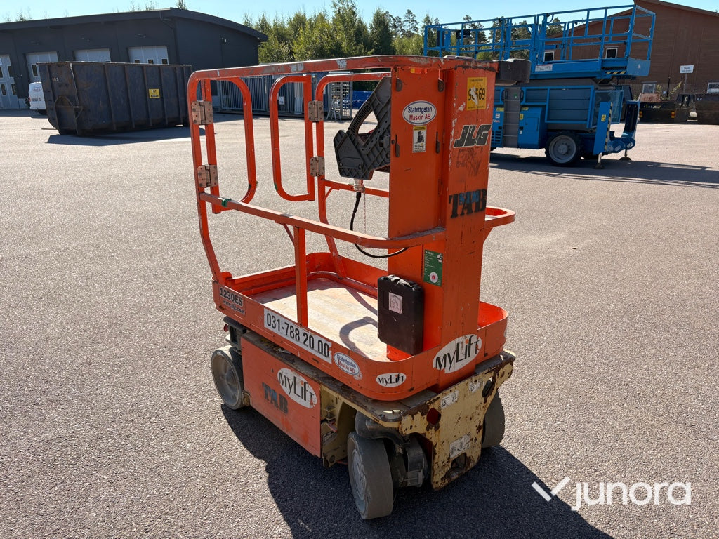 Pelarlift - JLG, 1230ES