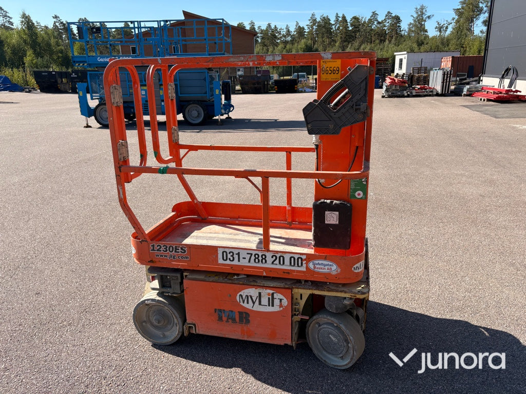 Pelarlift - JLG, 1230ES