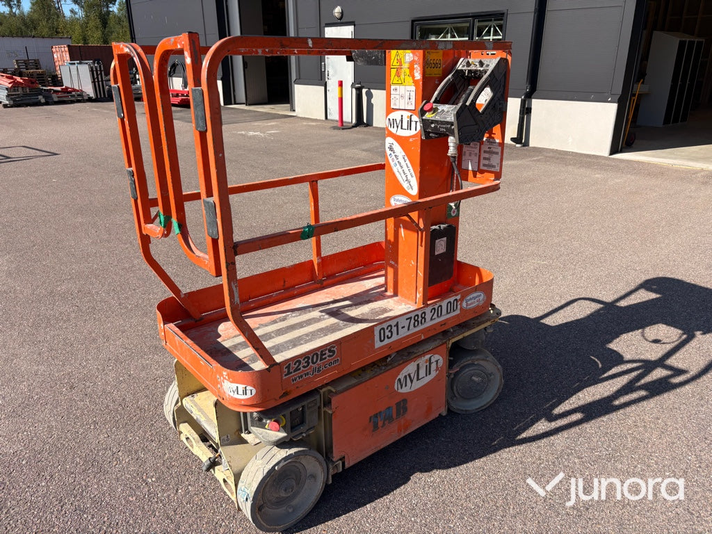 Pelarlift - JLG, 1230ES