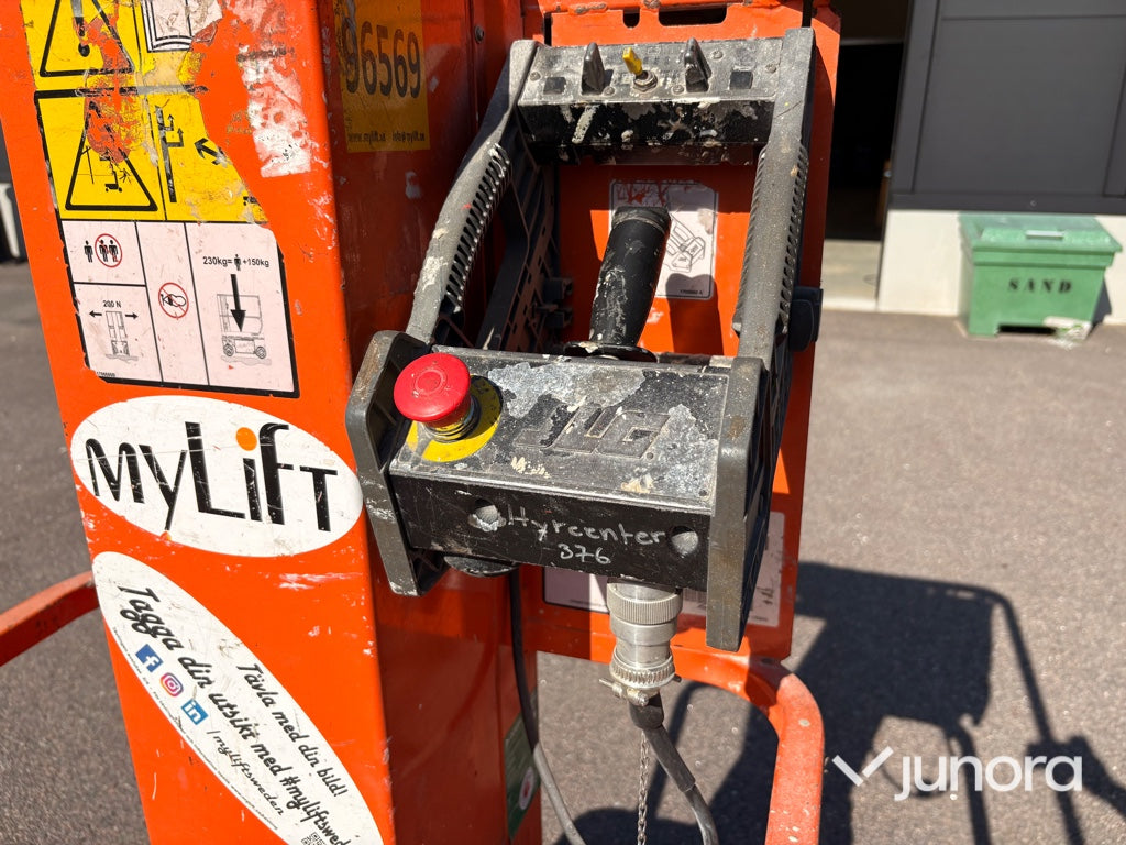 Pelarlift - JLG, 1230ES