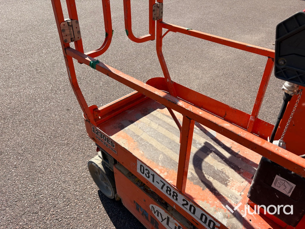 Pelarlift - JLG, 1230ES