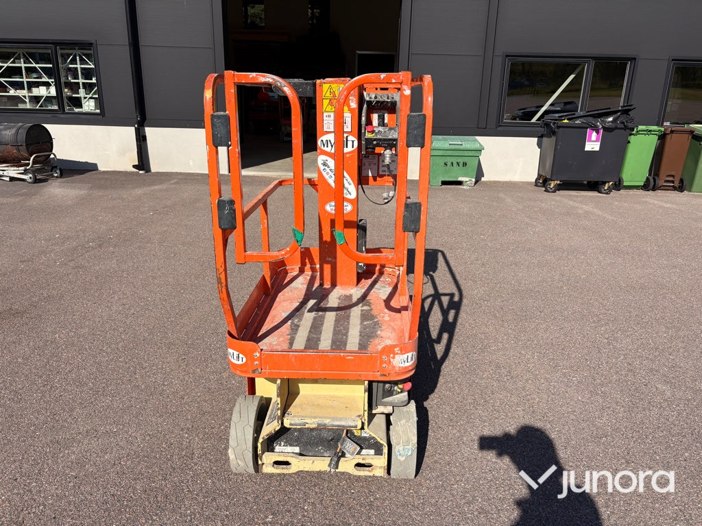 Pelarlift - JLG, 1230ES