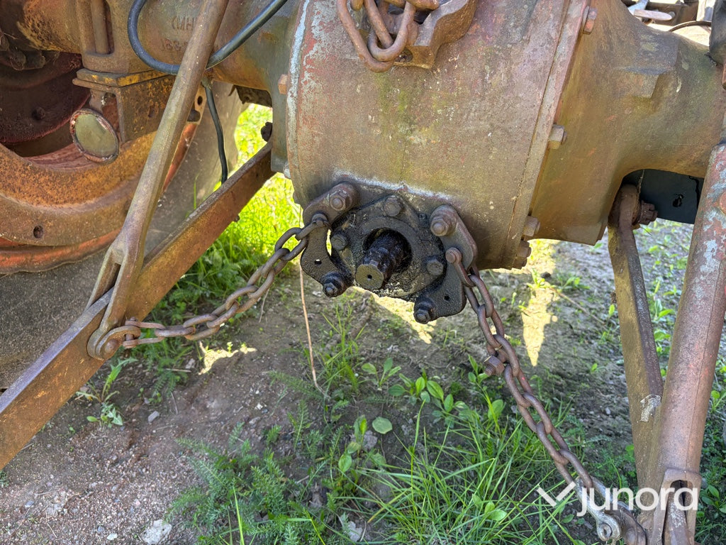Traktor - Massey Ferguson, 35