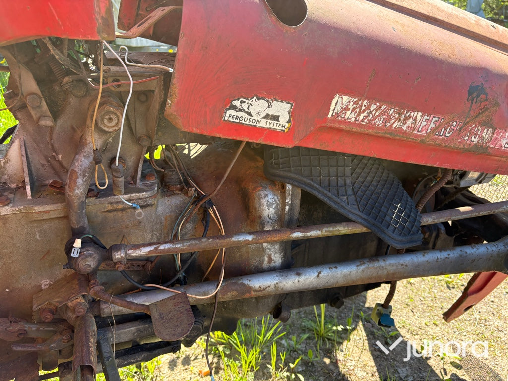 Traktor - Massey Ferguson, 35