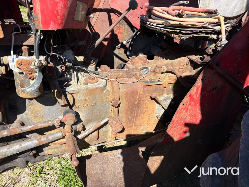 Traktor - Massey Ferguson, 35
