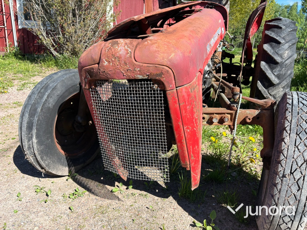 Traktor - Massey Ferguson, 35