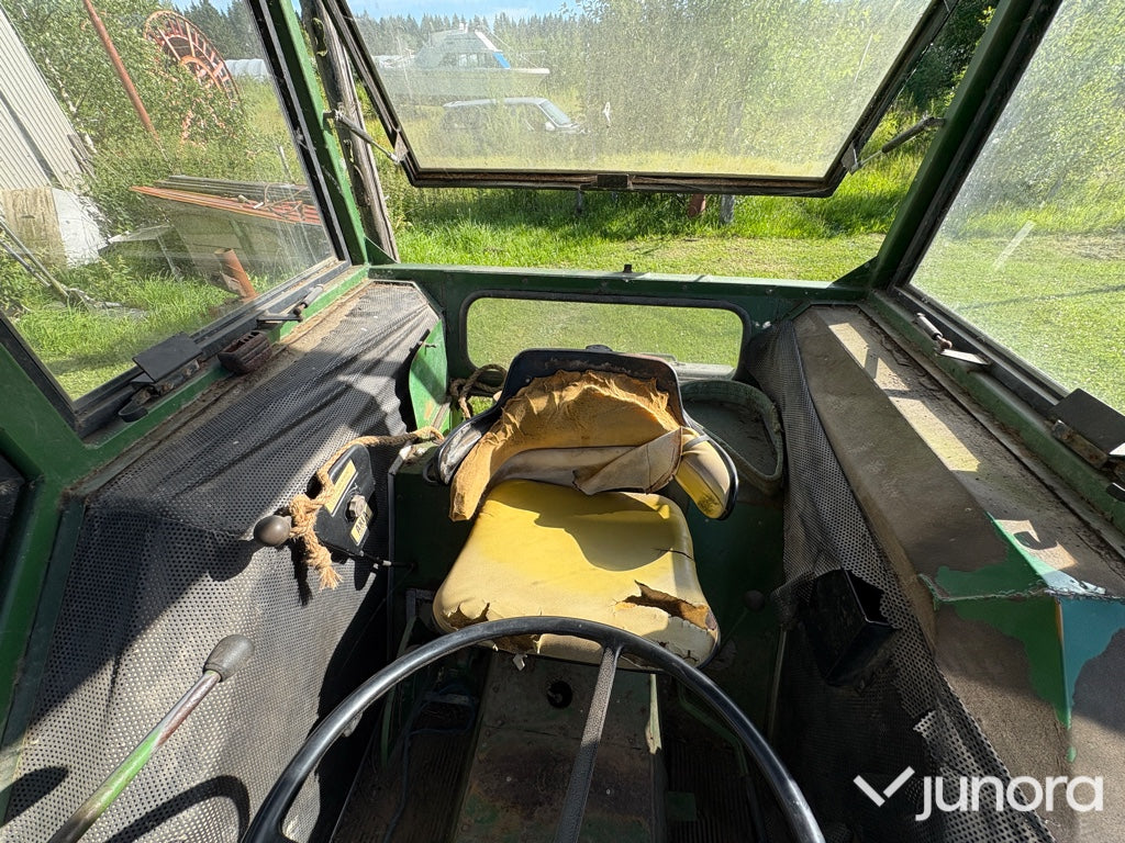 John Deere 1130 ink. 6st tillbehör.