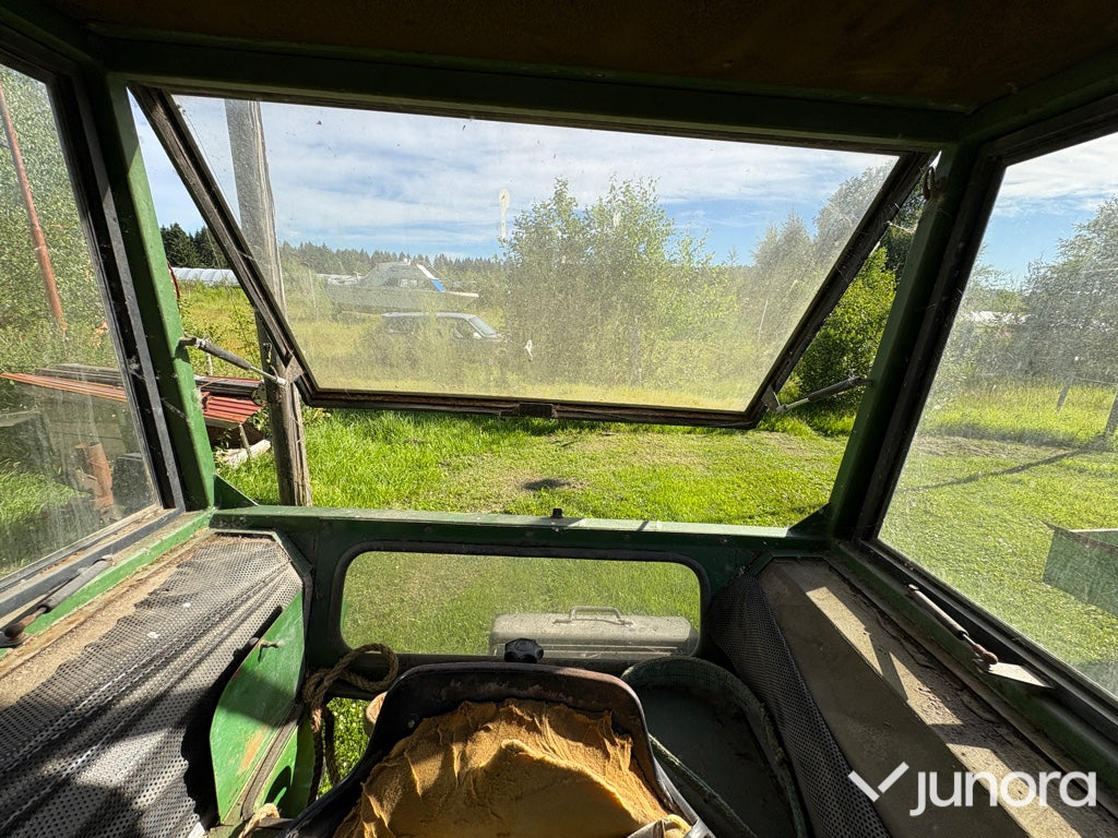 John Deere 1130 ink. 6st tillbehör.